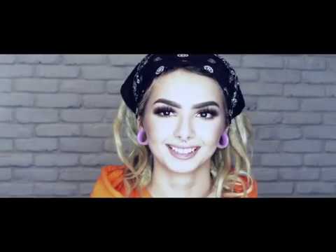 Zhavia -