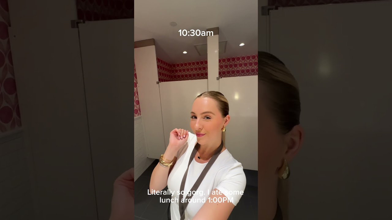 Follow one of our interns as they test out our new Beyond Glow lipcerins! 💕🤩 #kbeauty #lipcerin