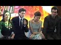 Deepika kisses Shah Rukh Khan in Q & A session