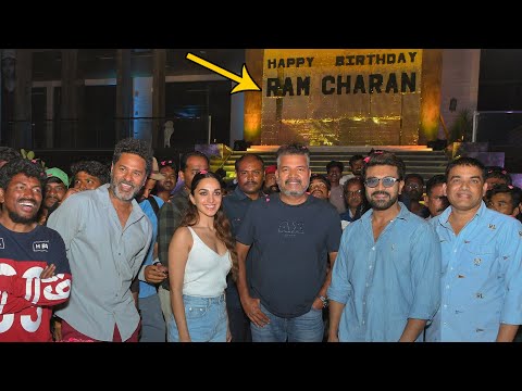 Birthday Fever On RC15 Sets: Ram Charan Celebrates In Advance With Director Shankar And Kiara Advani!"
