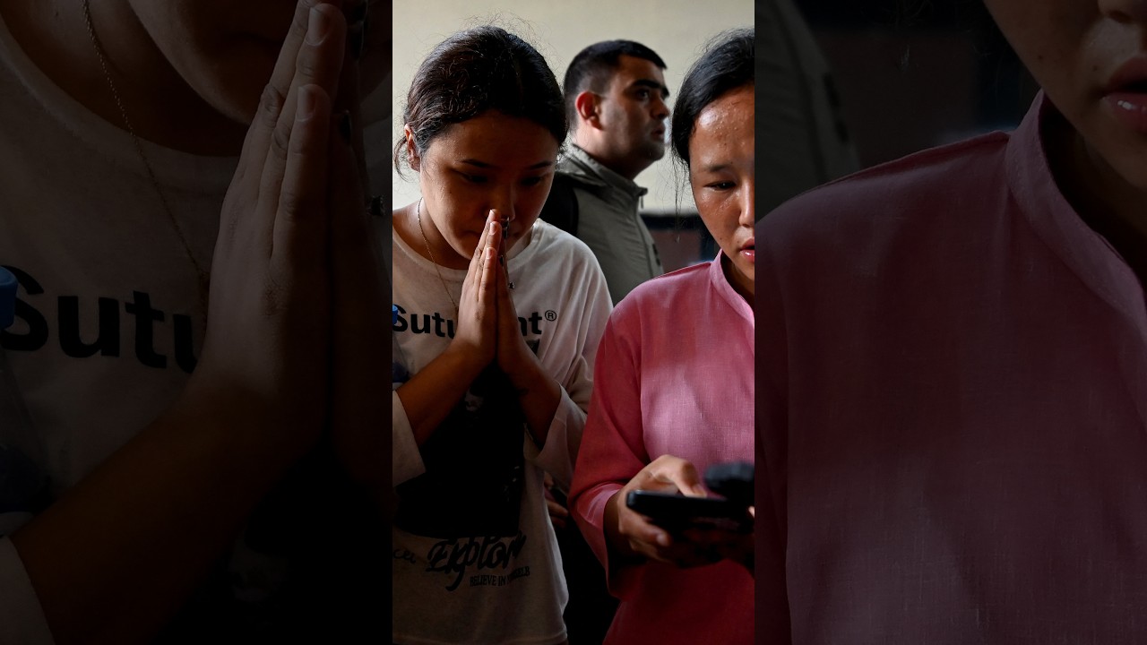 Hundreds of people, including tourists, missing after flood in Nepal