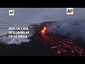 Un volcán hace erupción en el suroeste de Islandia en una espectacular demostración de fuerza  - 01:56 min - News - Video