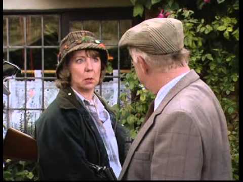 Keeping up Appearances - Series 3, Episode 3 - YouTube