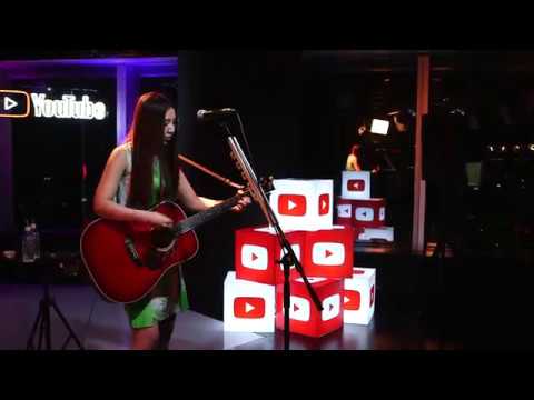 阿部真央「ストーカーの唄~3丁目、貴方の家~」@YouTube Space Tokyo