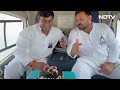 Lok Sabha Election: Tejaswi Yadav ने पूरी की 200 जनसभाएं, हेलीकॉप्टर में केक काट मनाया जश्न  - 03:15 min - News - Video