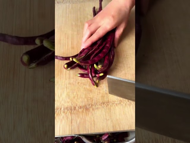Red bean cutting process