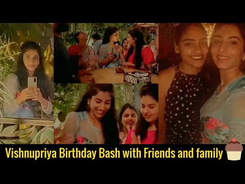 Anchor Vishnupriya shares birthday celebrations moments with Sreemukhi Anchor Vishnupriya shares birthday celebrations moments with Sreemukhi