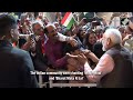 PM Modi Qatar Visit | PM Modi Receives Rousing Welcome In Doha From Indian Community  - 03:20 min - News - Video