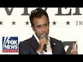 Vivek Ramaswamy drops out of race, endorses Trump