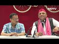 Swati Maliwal के प्रश्न पर Arvind Kejriwal रहे चुप, Akhilesh Yadav ने दिया ये जवाब #LokSabhaElection  - 02:35 min - News - Video