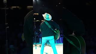 Good Beer Drinkin’ @ Illinois State Fair #countrymusic #illinois #concert #livemusic #crowd #singing