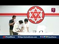 పవన్ ముందు ఎక్కి ఎక్కి ఏడ్చిన మహిళ : ఎమోషనల్ అయిన పవన్ | Pawan Kalyan | Janasena | Prime9 News - 05:05 min - News - Video