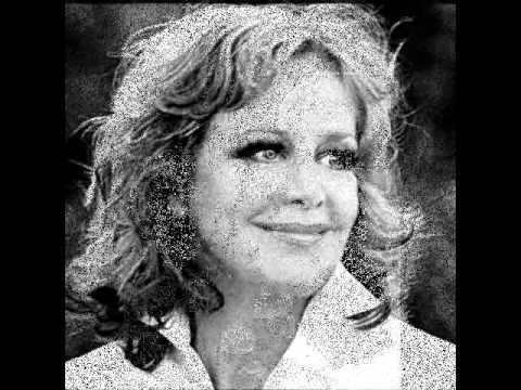 Upload mp3 to YouTube and audio cutter for Hildegard Knef - Für mich, soll's rote Rosen regnen download from Youtube