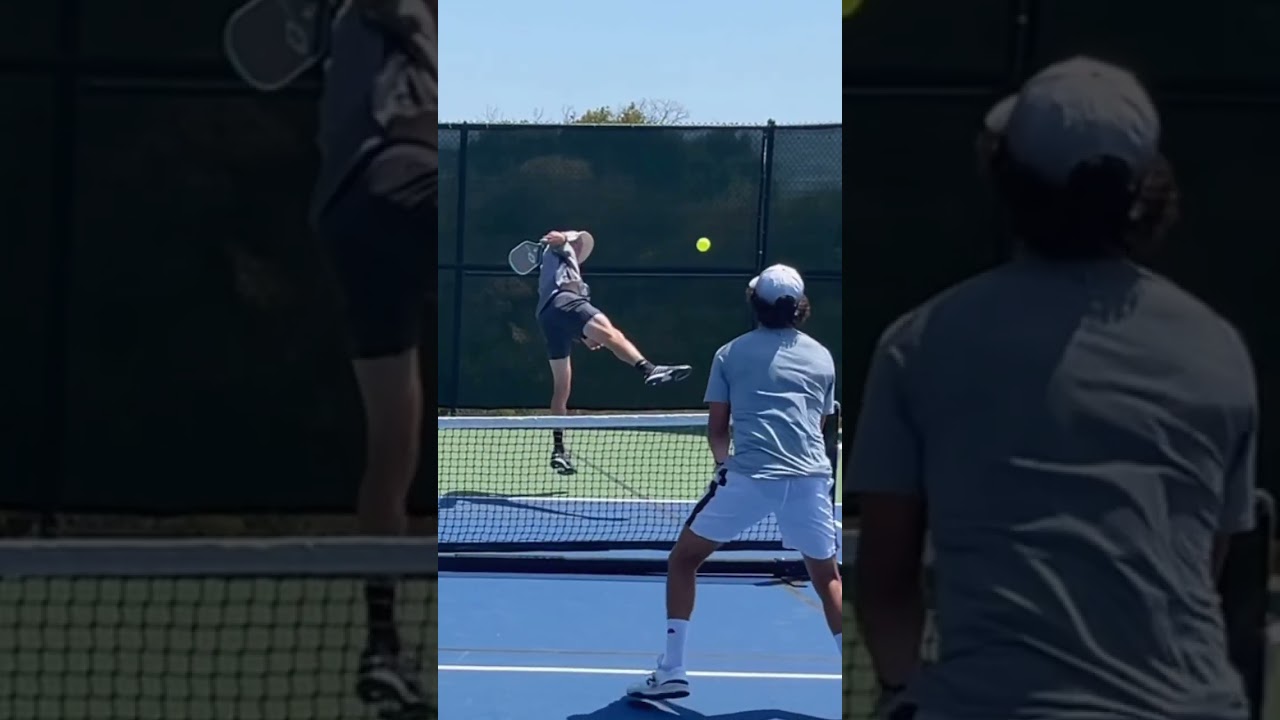 Have you ever seen this before? 👀: @roscoebellamy #pickleball #pickleballislife #pickleballrocks