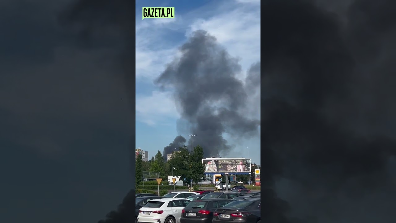 Pożar hali produkcyjnej w Siemianowicach Śląskich