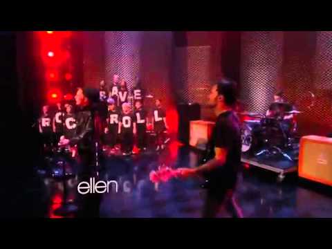 Fall Out Boy - Alone Together (at The Ellen Show)