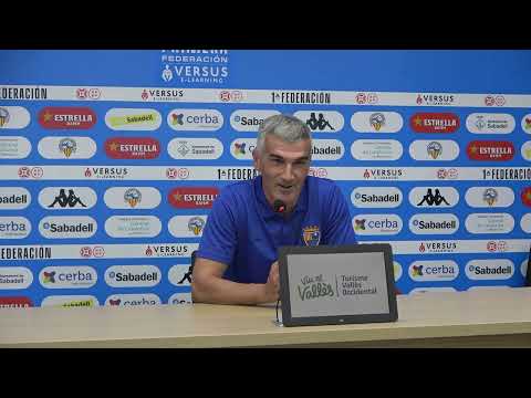 VICENTE PARRAS (Entrenador Teruel) CE Sabadell 0-0 CD Teruel / J7 - 1ª RFEF G2 / Fuente: YouTube CD Teruel