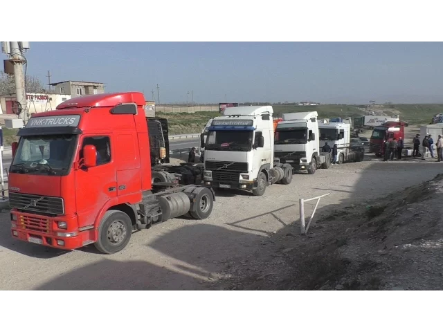 Дагестанские дальнобойщики разъехались по домам
