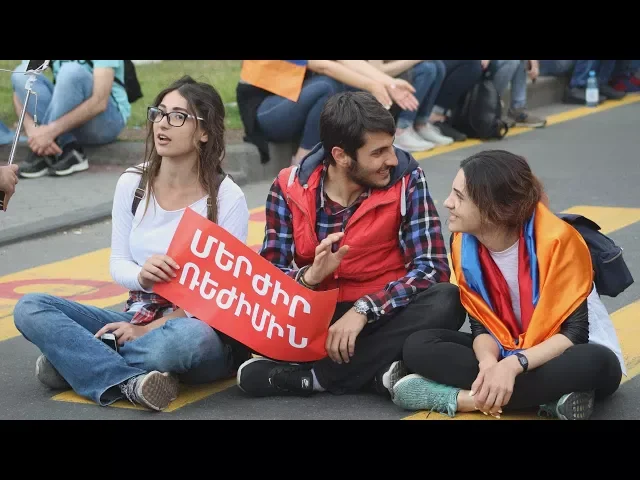 Улицы Еревана требуют Пашиняна в премьеры