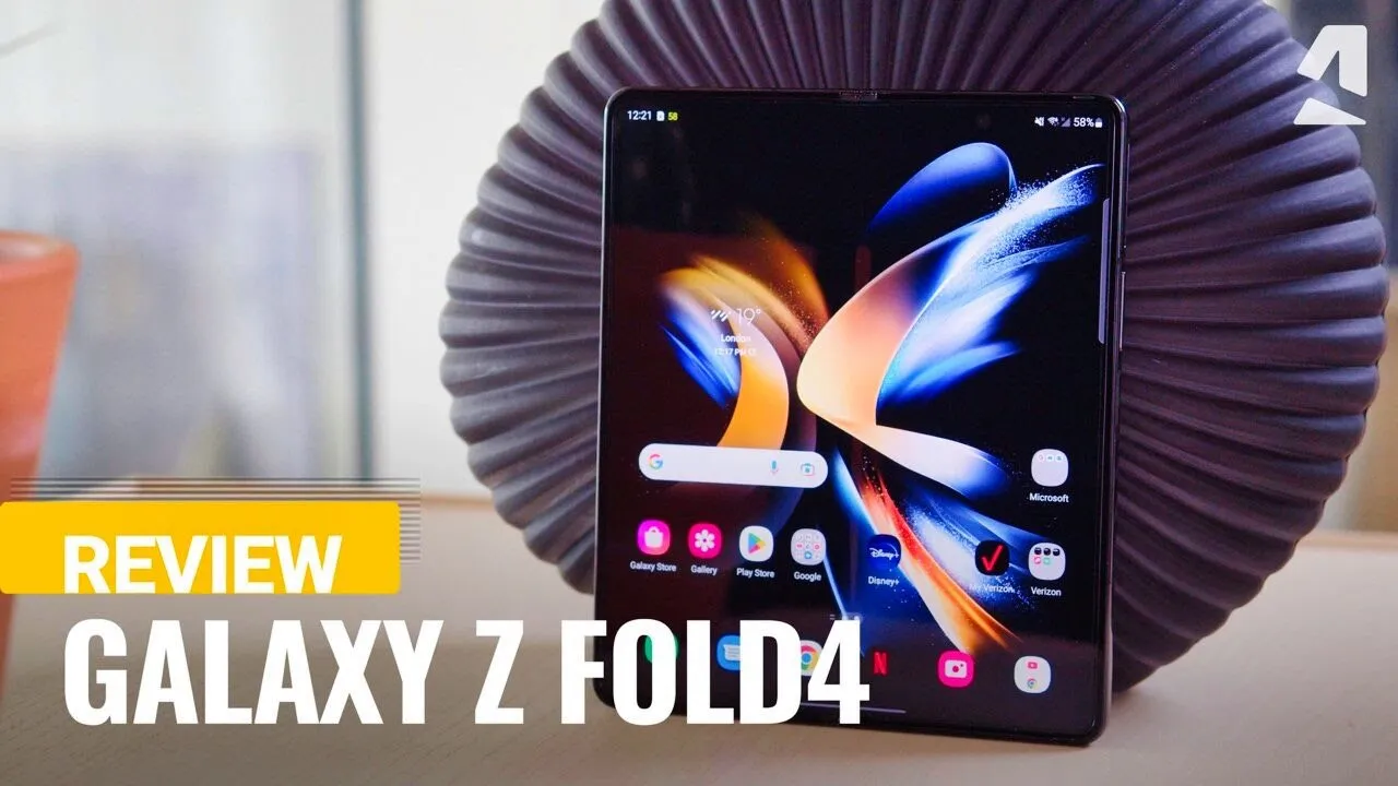 Vido-Test de Samsung Galaxy Z Fold 4 par GSMArena