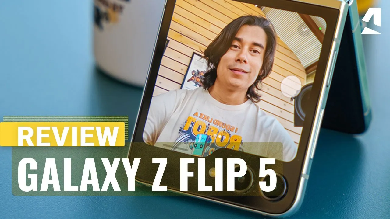 Vido-Test de Samsung Galaxy Z Flip 5 par GSMArena